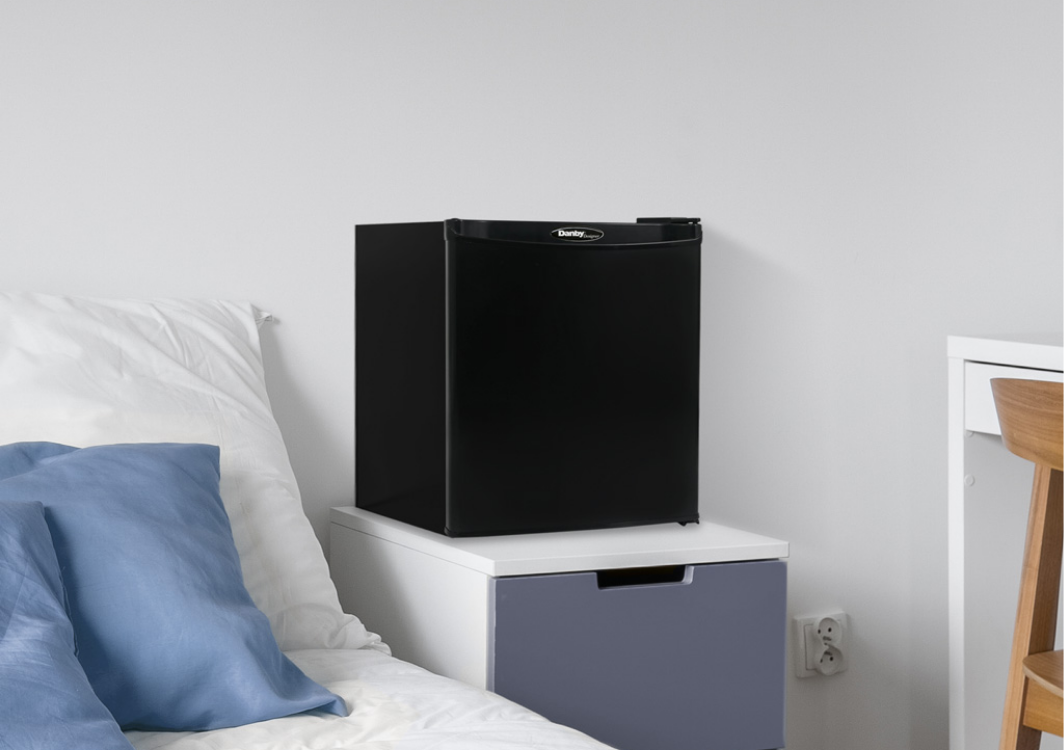 Danby Dar016A1Bdb .6 Cu. Ft. Compact Fridge In Black