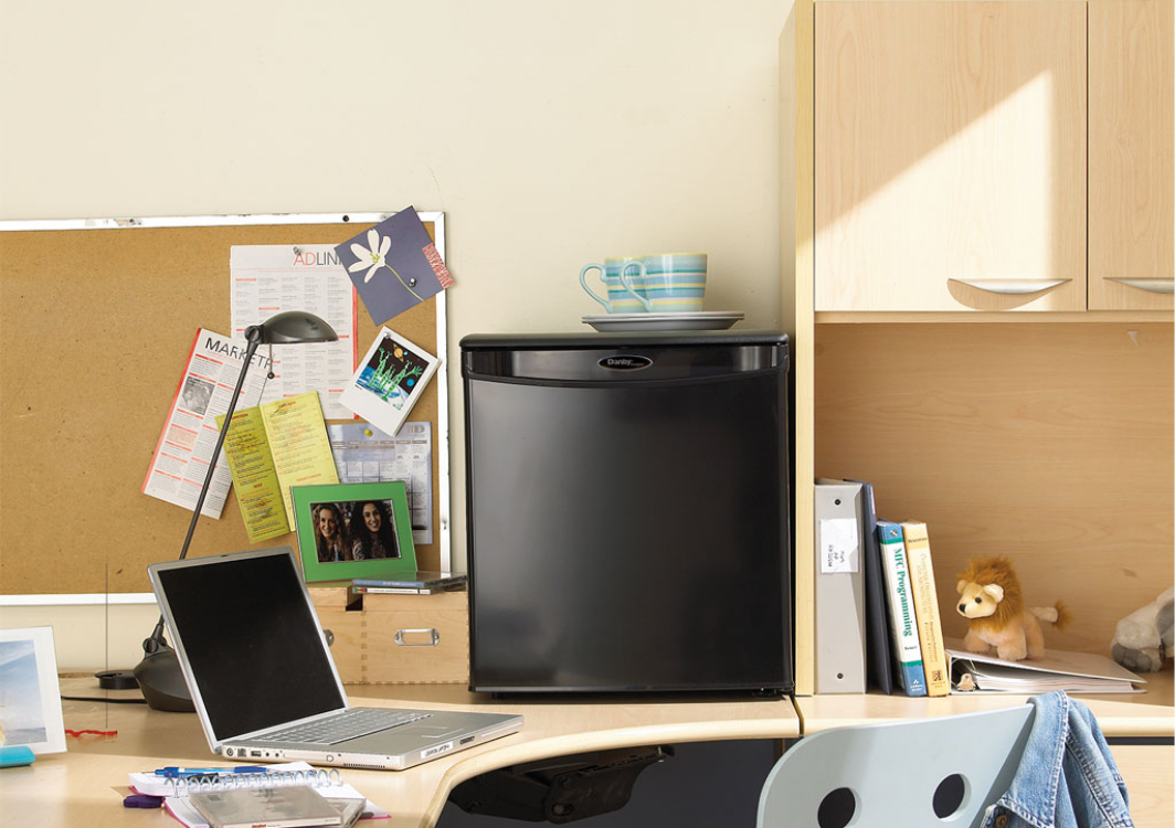 Danby Dar017A2Bdd Designer 1.7 Cu. Ft. Compact Fridge Black