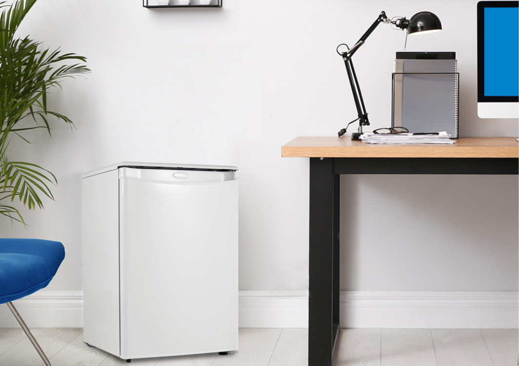Danby Dar017A2Bdd Designer 1.7 Cu. Ft. Compact Fridge Black