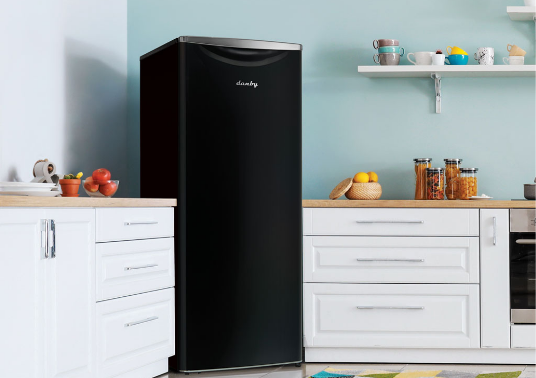 Danby Dar110A3Mdb 11.0 Cu. Ft. Apartment Size Fridge In Black