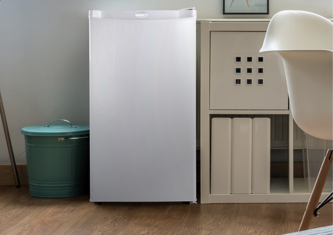 Danby Dcr032A2Wdd Designer 3.2 Cu. Ft. Compact Fridge White
