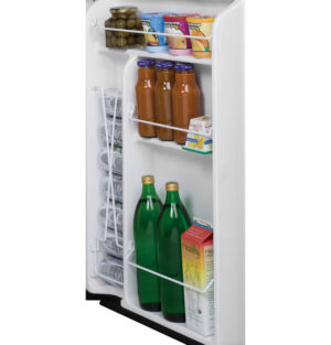 Ge Gme04Glklb Compact Refrigerator For Commercial &Amp; Hospitality Use